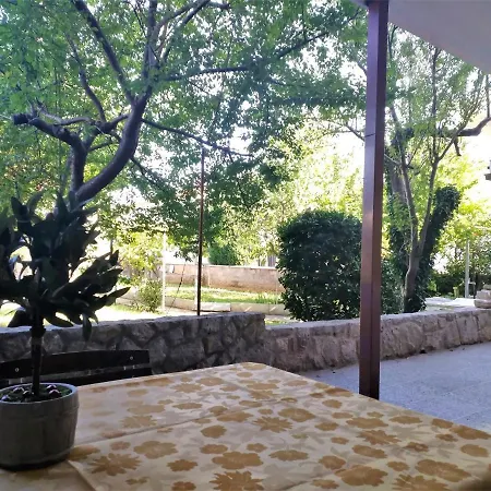 Apartment Lucija *