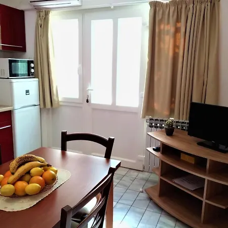Lucija Apartment