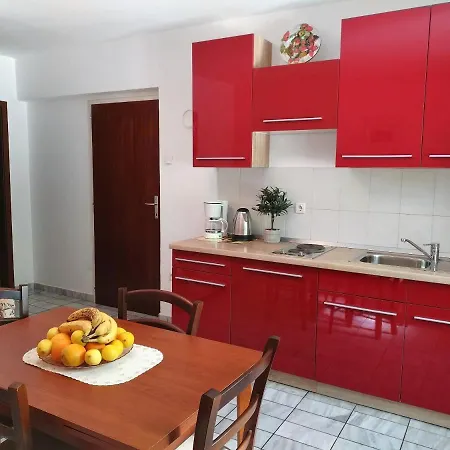 Lucija *