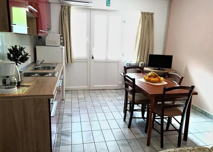 Apartman Lucija *