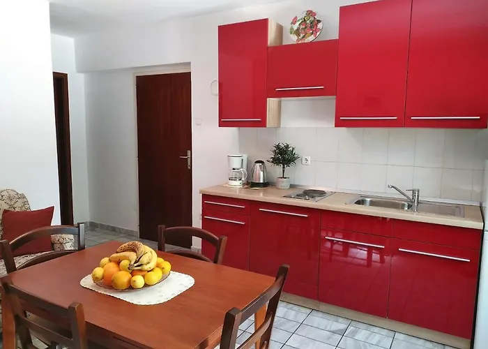 Lucija *